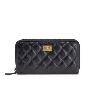 Pre-Loved Chanel Reissue 2.55 Quilted Aged Calfskin Zip Around Wallet